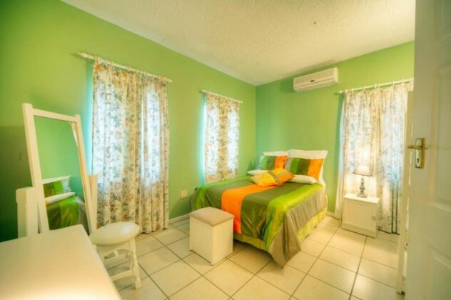 Sedia Riverside Hotel - Photo4