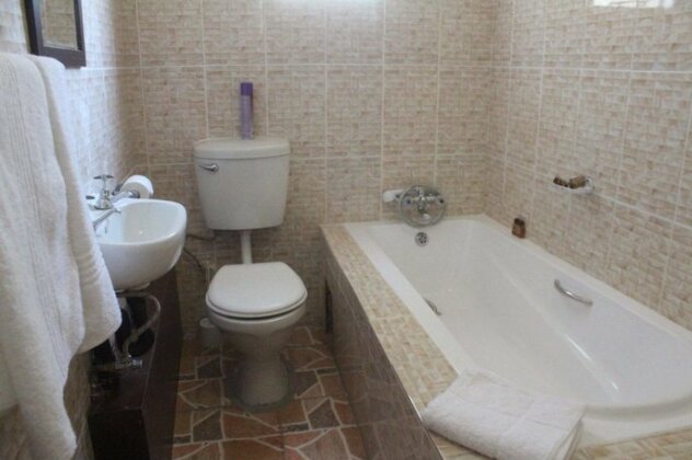The Chiefs Guest House - Photo5
