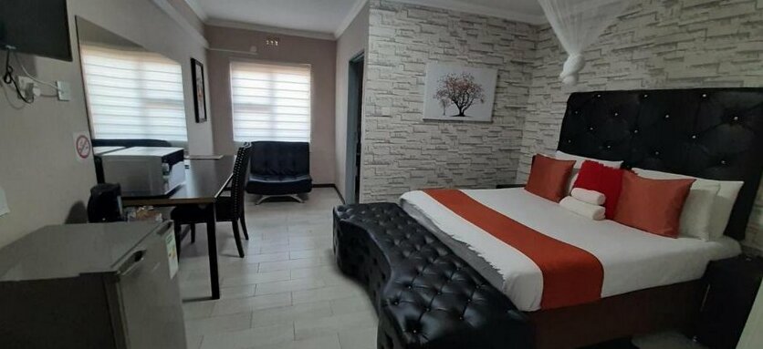 The New Mall Guesthouse - Photo2