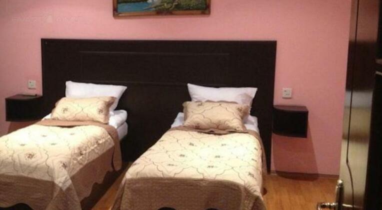Boulevard Guesthouse - Photo4