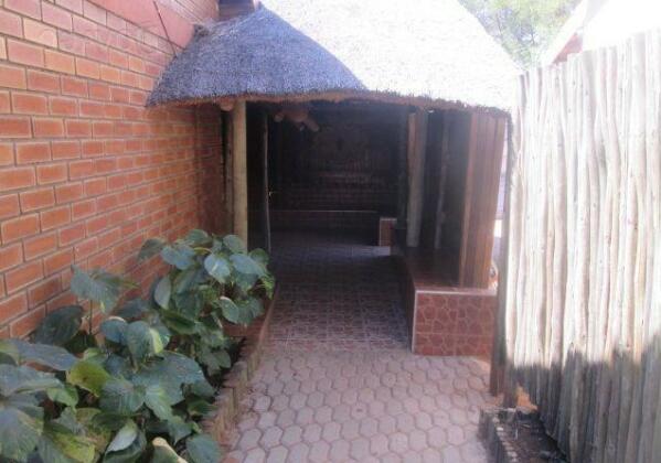 Mogonono Selected Service Hotel - Photo2