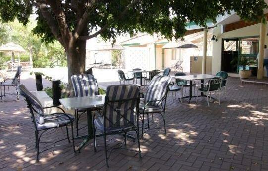 Cresta Bosele Hotel - Photo3
