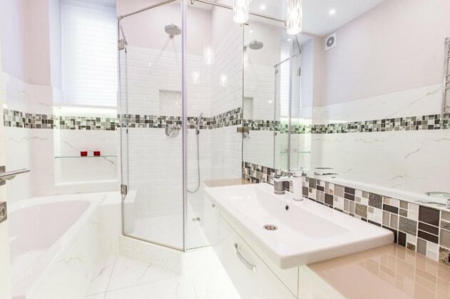 Apartamienty LUX v tikhom tsientrie - Photo2