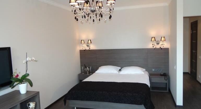 Apartlux Apartments - Photo2