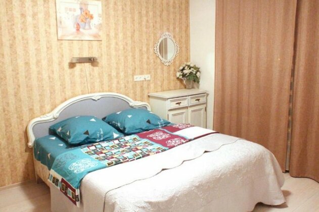 Apartment On Nemiga 14 - Photo2