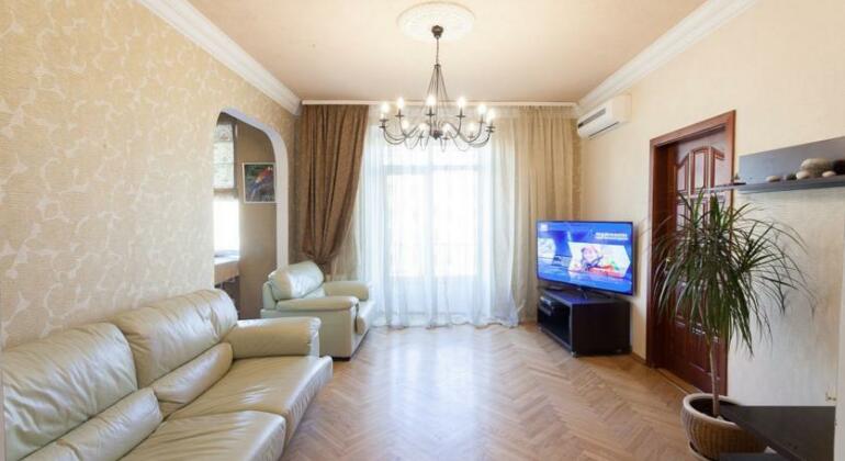 Apartment on Nezavisimosti 42 - Photo2