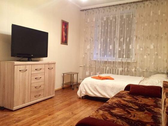 Apartment on Nezavisimosti 60 - Photo2