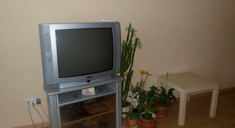 Apartment On Russiyanova - Photo4