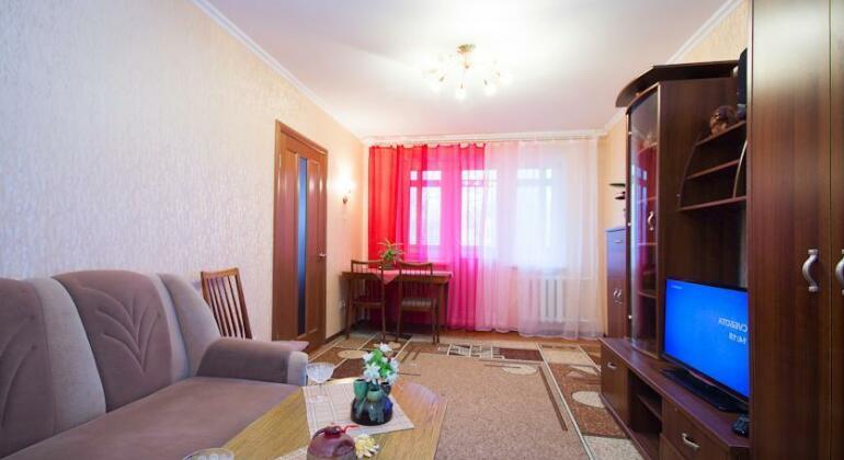 Apartment on Smolyachkova Street - Photo2