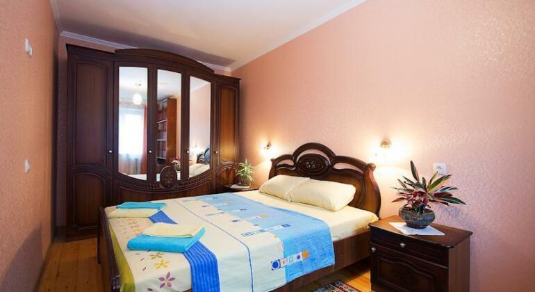 Apartment on Smolyachkova Street - Photo4
