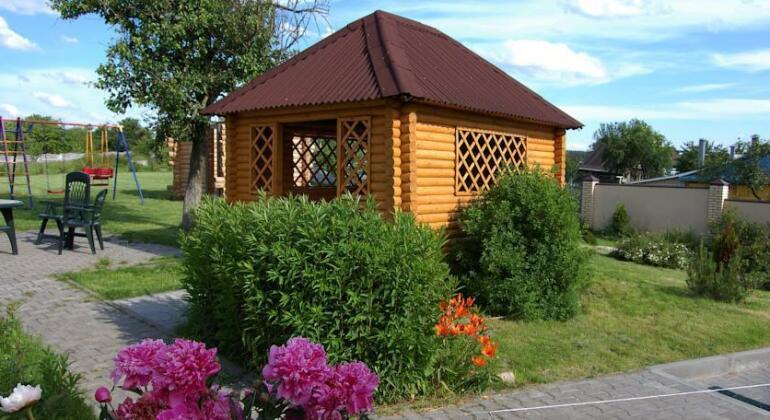 Cottage Grand Plaza