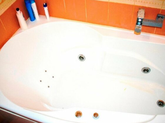 Jacuzzi Premium Apartment Nemiga - Photo2