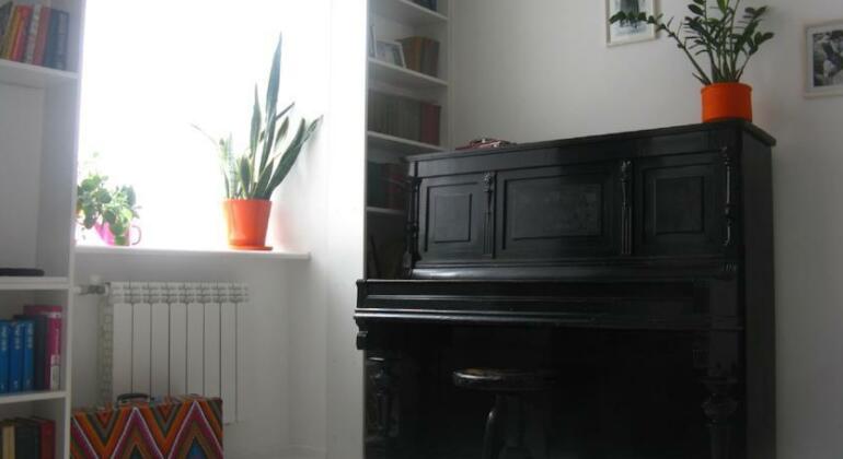 Julia Studio - Photo5