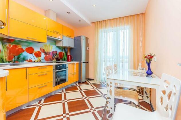 Like Home Apartments on Nezavisimosti - Photo5