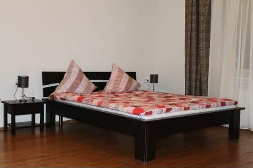 Minsk PrimeLight Apartments - Photo3