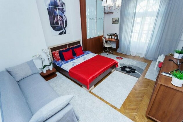 SkyTowerApartment