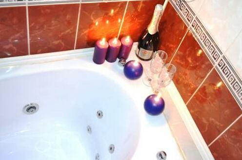 VIP City Centre Lenin Apartment - Photo2