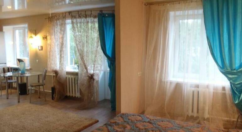 VIP House Apartments 1 on Prospect Nezavisimosti - Photo3