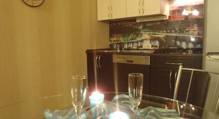 VIP House Apartments 1 on Prospect Nezavisimosti - Photo5