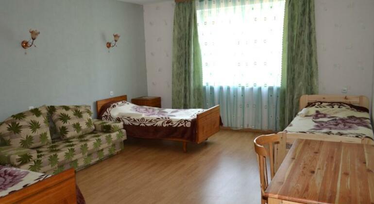 Syabryna - Photo3