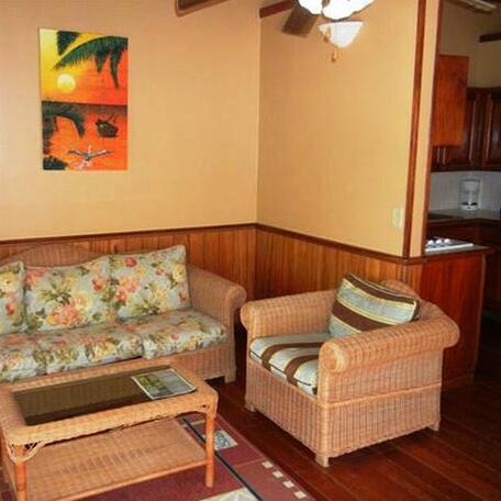 Captain Morgan's Retreat - Photo3
