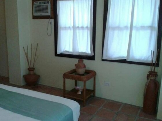 Sundiver Beach Resort - Photo4
