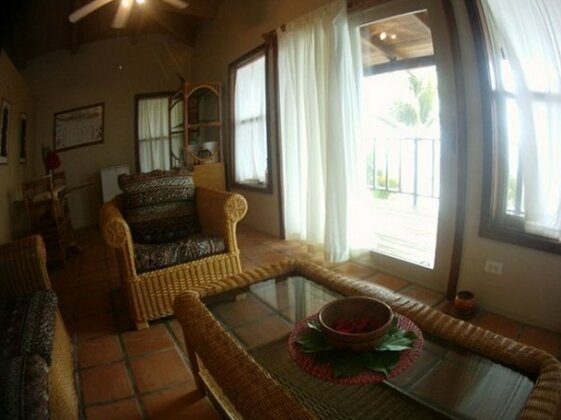 Sundiver Beach Resort - Photo5