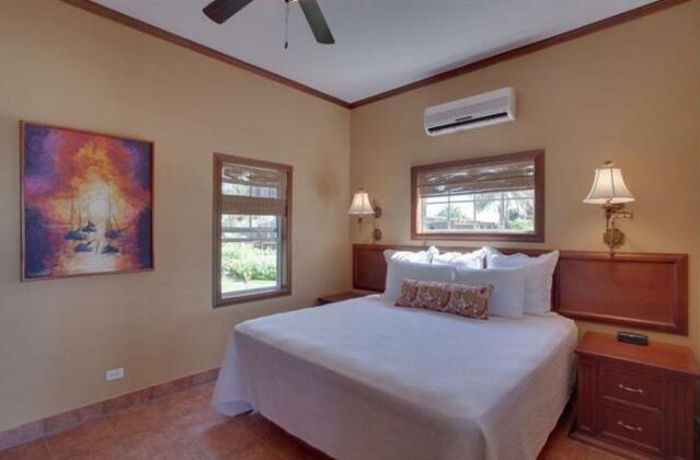 X'tan Ha- The Waterfront - Photo4
