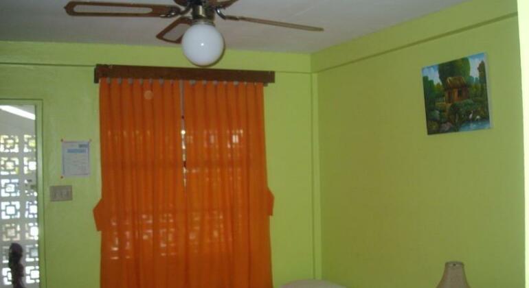 Best Time Inn - Photo3