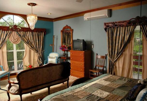 D'Nest Inn - Photo4
