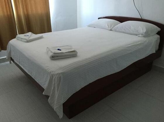 Golden Tree Hotel - Photo2