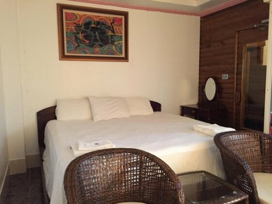 Golden Tree Hotel - Photo3