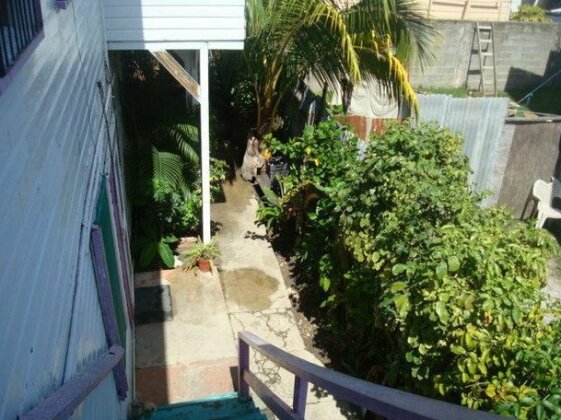 Seaside Guesthouse Belize City - Photo2