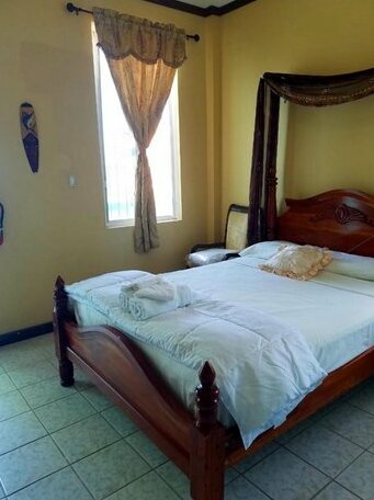 See Belize Vacation Home - Photo4