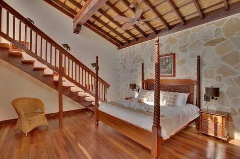Belize Tree House At Cave Branch - Photo5