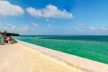 Sandy Lane Guest House & Cabanas