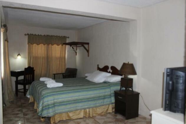 Bonefish Hotel - Photo4