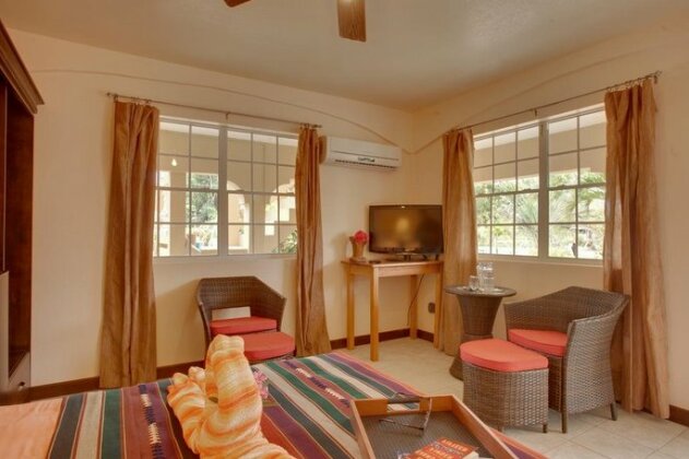 Caribbean Shores Bed & Breakfast - Photo5