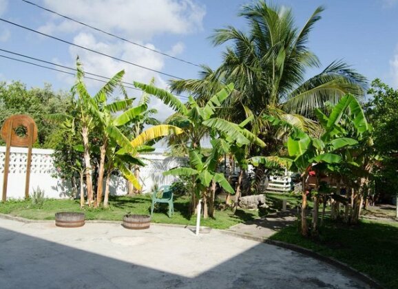Bamboleo Inn Belize - Photo2