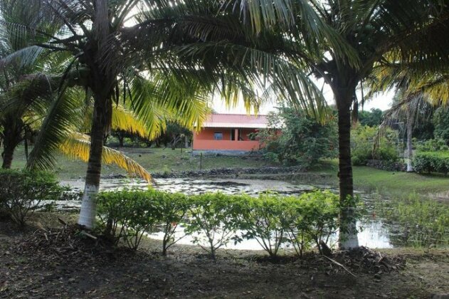 Highway Trails Belize Resort and Country Club - Photo5