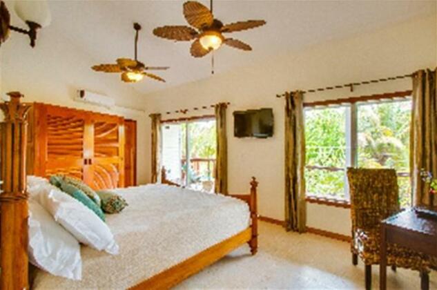 Ray Caye Island Resort - Photo5