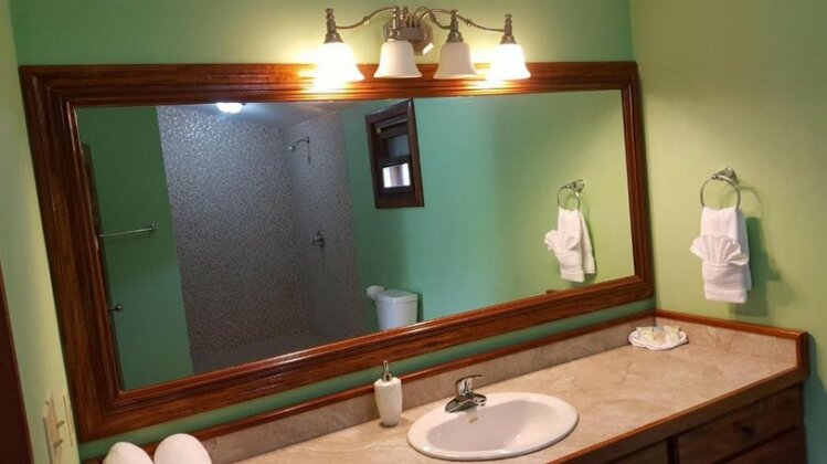 Mahogany Villas - Photo3