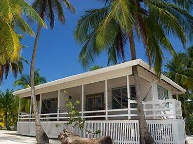 Pelican Beach Resort - Photo2