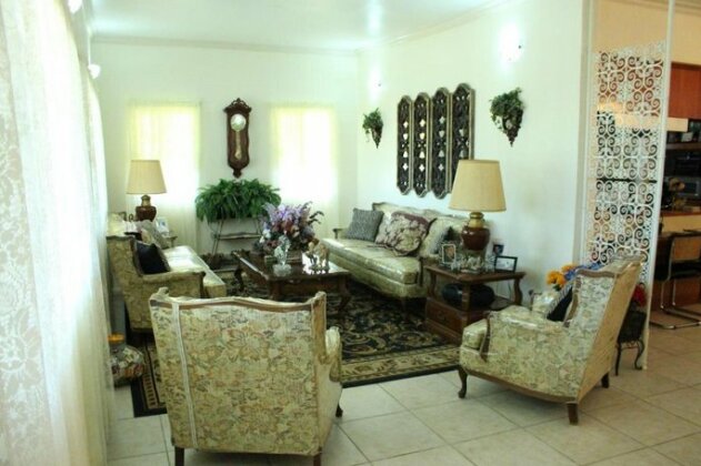 MissDof's Guesthome - Photo3
