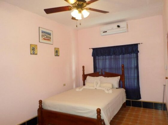 River Park Inn - Photo4
