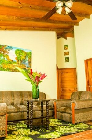 The Log Cabinn - Photo4