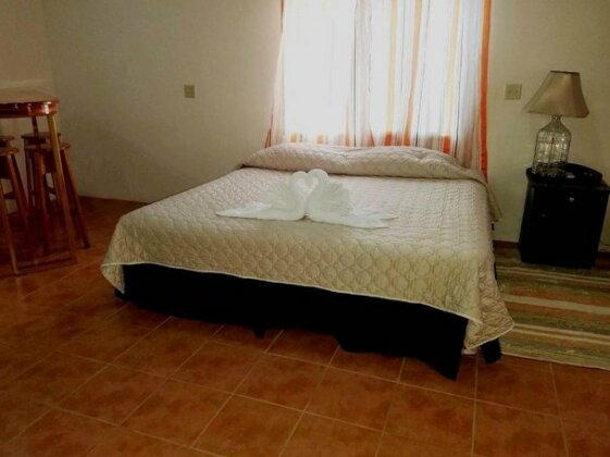 The Log Cabinn - Photo5