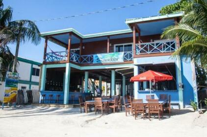 Sandbar Beachfront Hostel & Restaurant