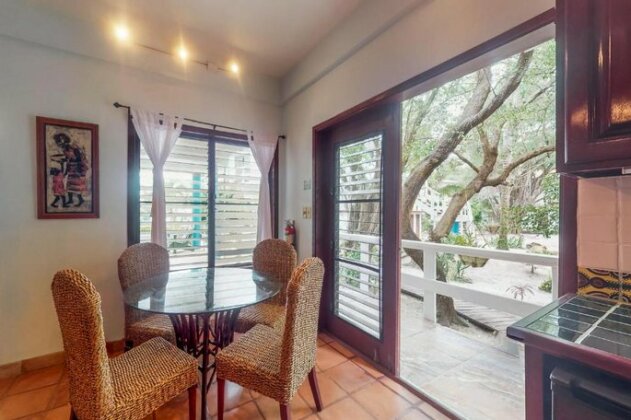Condo 24 @ Beachside Villas - Photo3