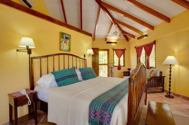 Robert's Grove Beach Resort - Photo4